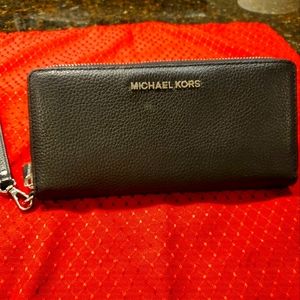 Black Michael Kors Wallet